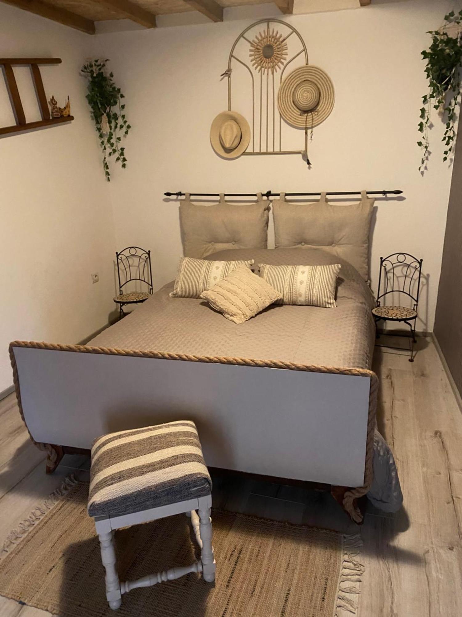 Maison De Village 5 Vacanciers Chez Nene Et Bibi Roquemaure  Dış mekan fotoğraf